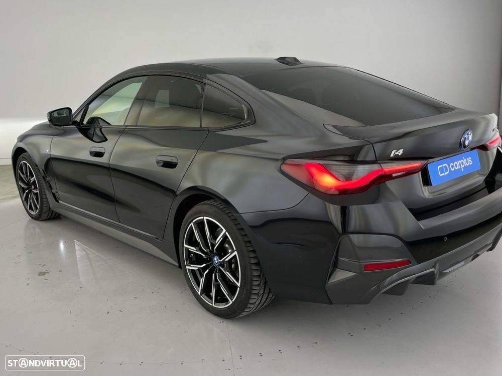 BMW i4 eDrive40 Desportiva M - 25