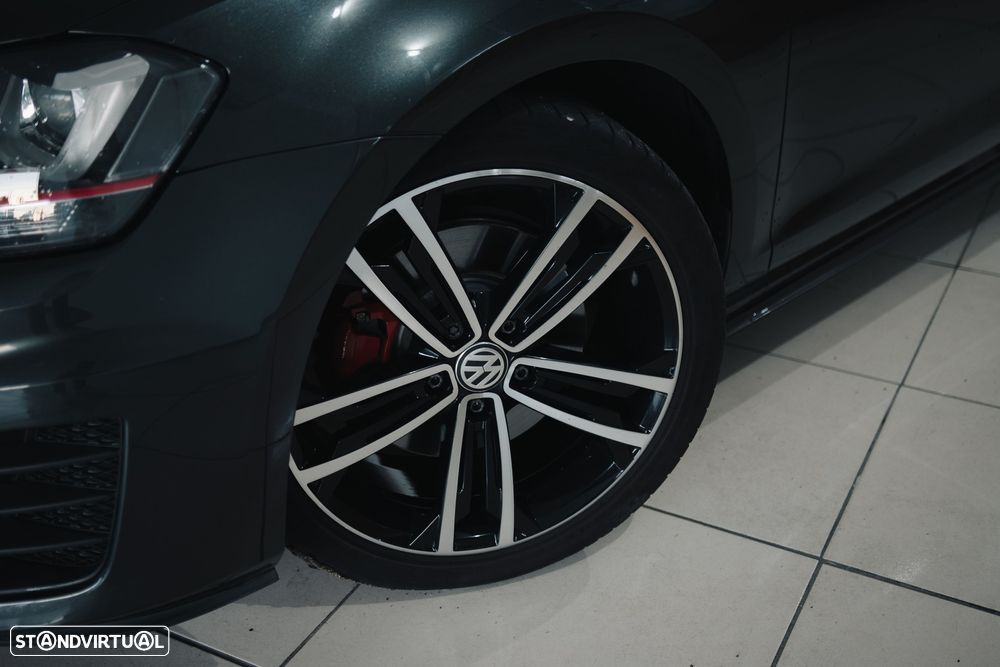 VW Golf GTI BlueMotion DSG - 3