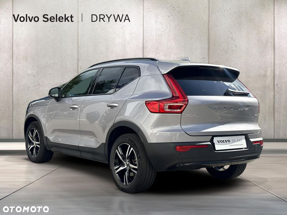 Volvo XC 40 - 3