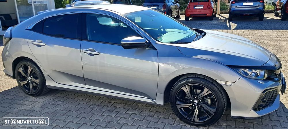 Honda Civic 1.0 i-VTEC Elegance Navi - 22