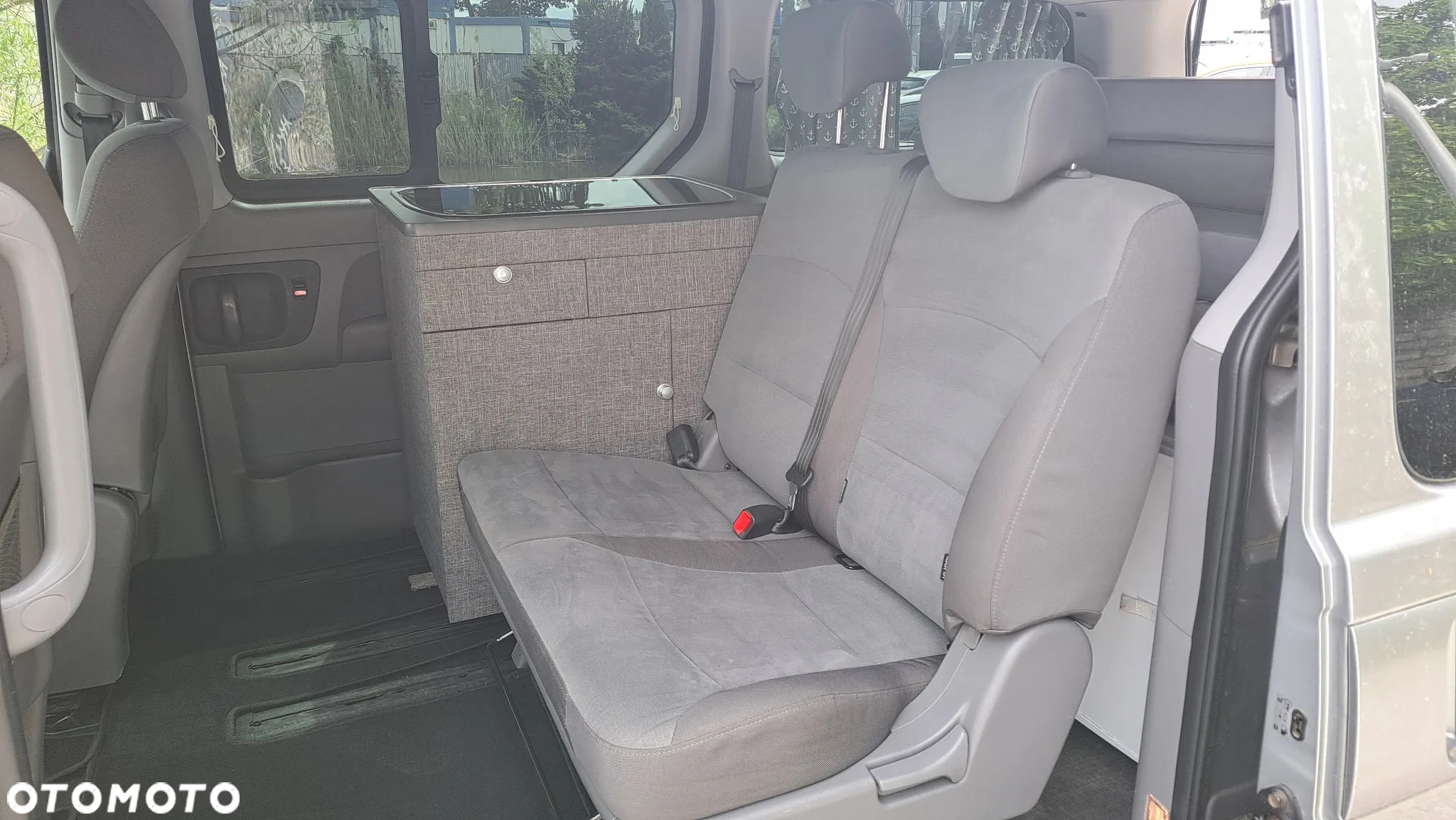 Hyundai H1 - 18