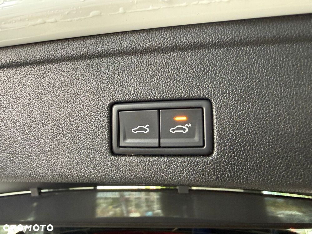 Volkswagen Touareg - 14