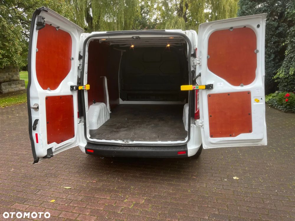 Ford Transit Custom - 11