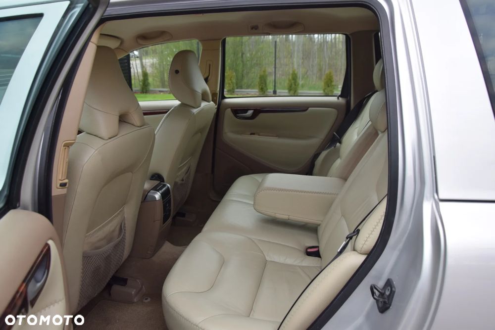 Volvo V70 2.5T AWD Summum - 6