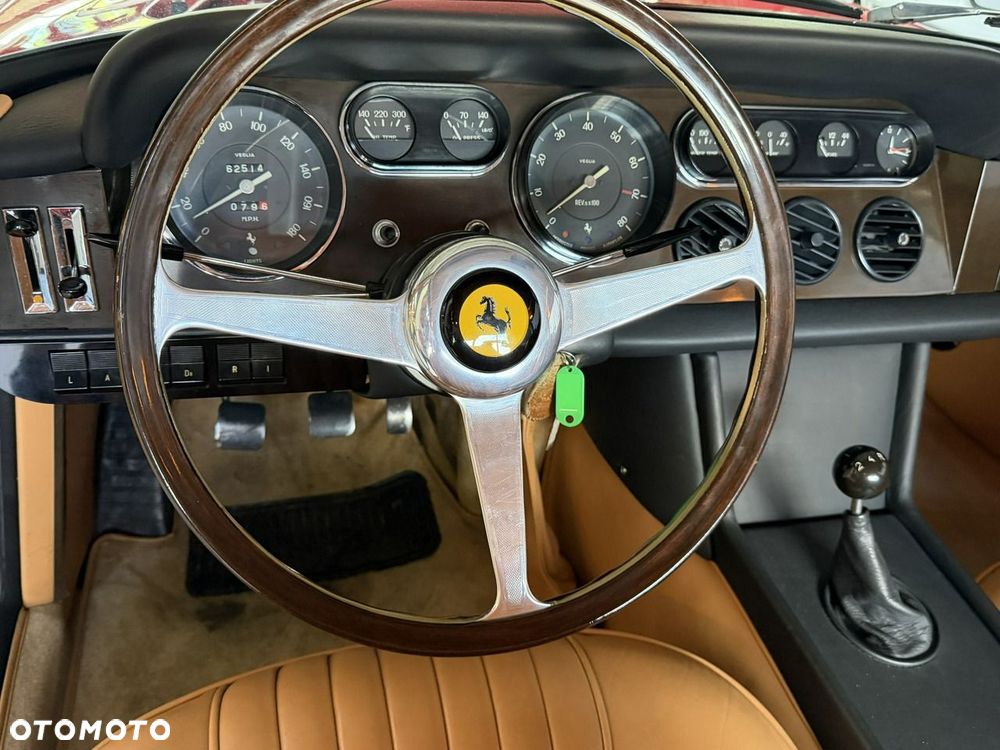 Ferrari 330 - 25