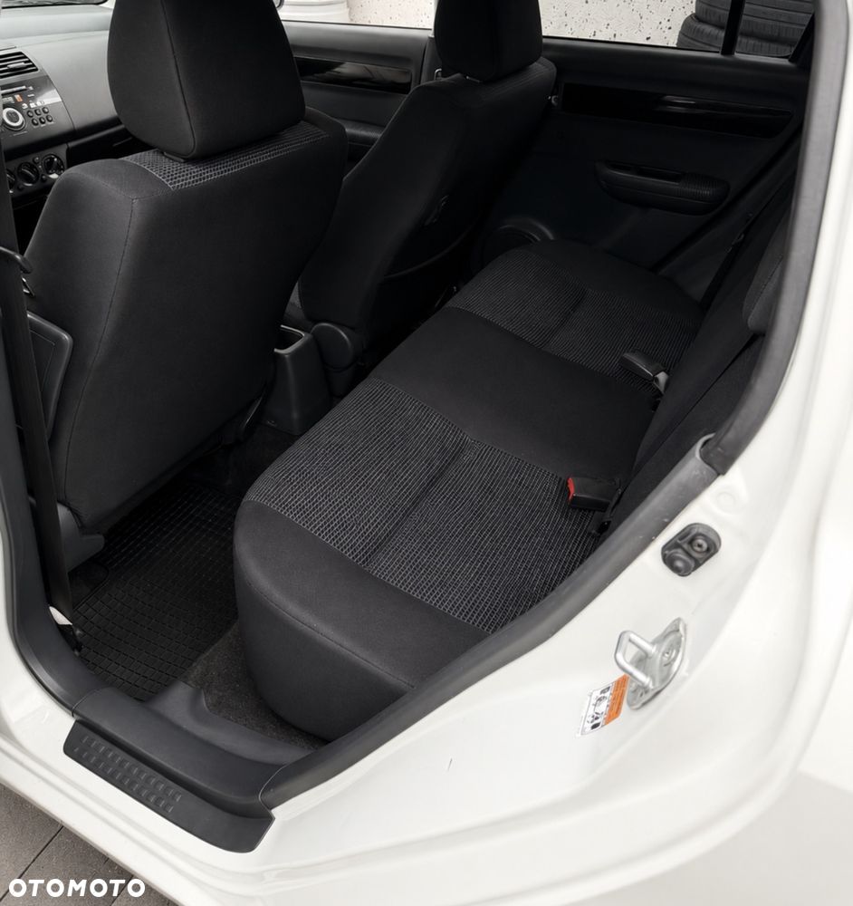 Suzuki Swift 1.3 Limited 25 - 13