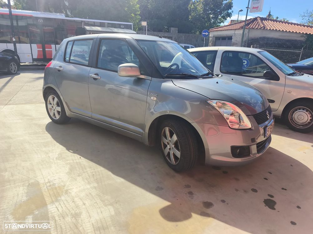 Suzuki Swift - 3