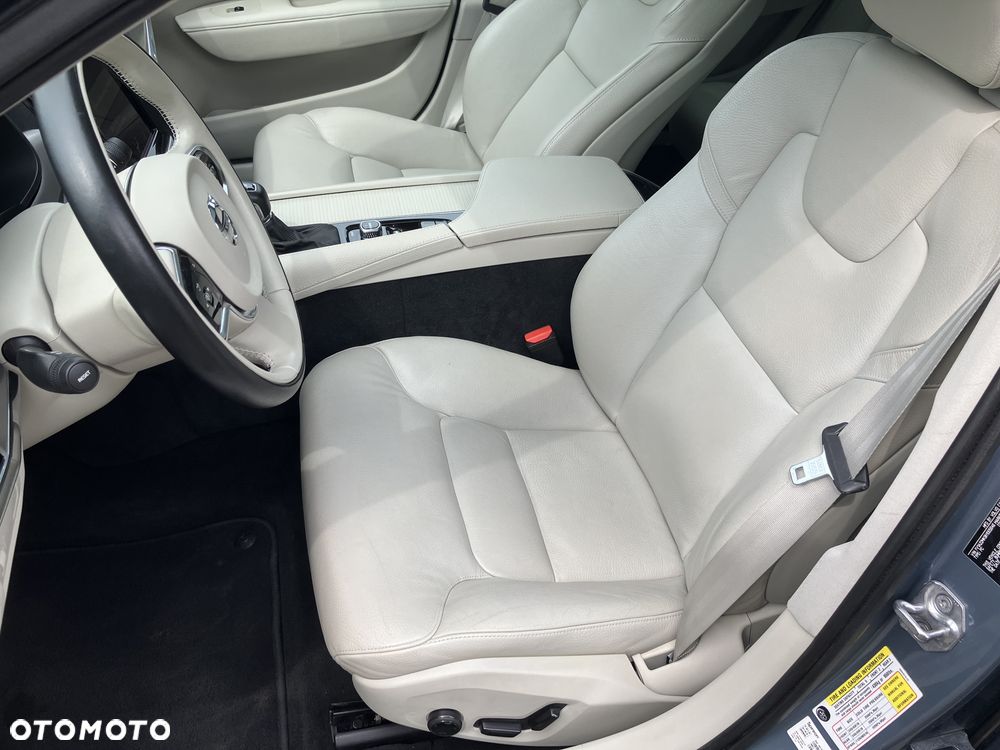 Volvo S90 T6 AWD Geartronic Momentum - 17