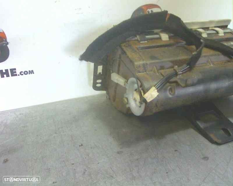 AIRBAG FRONTAL DIREITO RENAULT LAGUNA II 2004 -8200293630B - 4