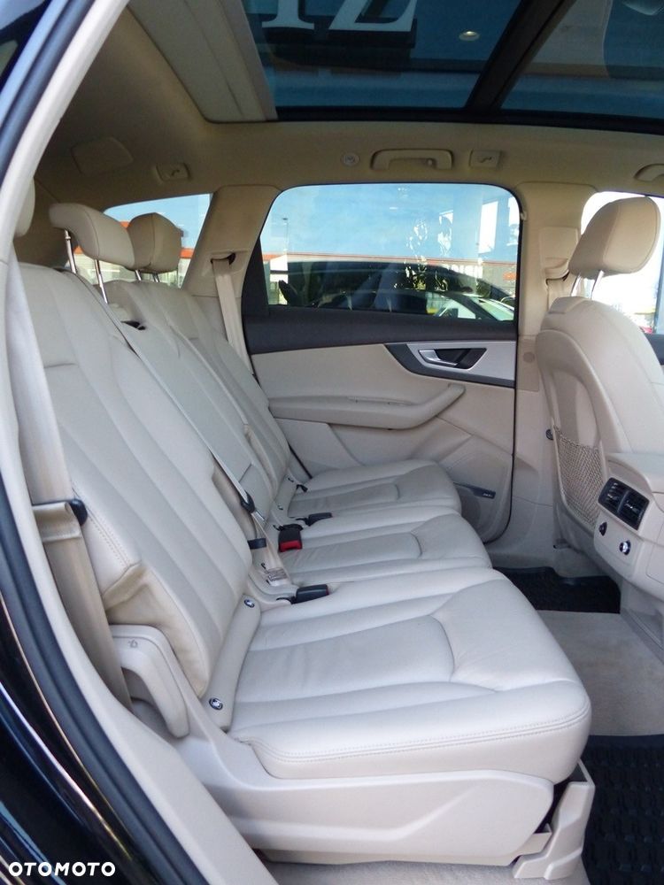 Audi Q7 - 17
