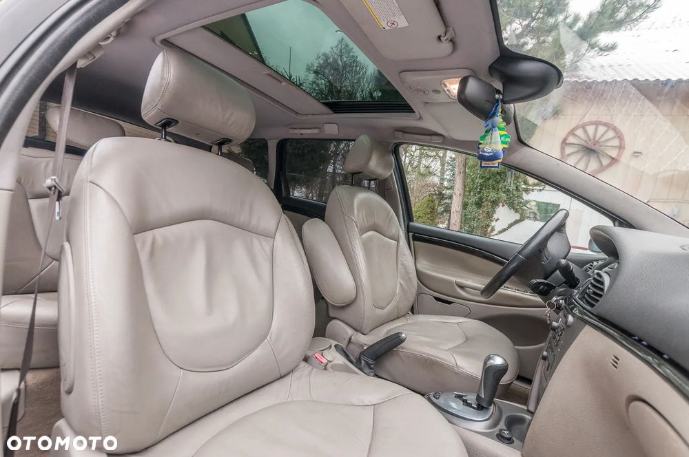 Citroën C5 II 2.2 HDi SX - 11