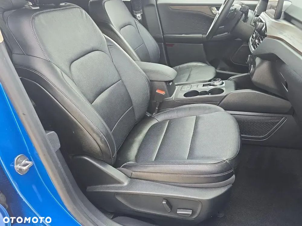 Ford Escape 2.0 EcoBoost AWD Titanium - 10