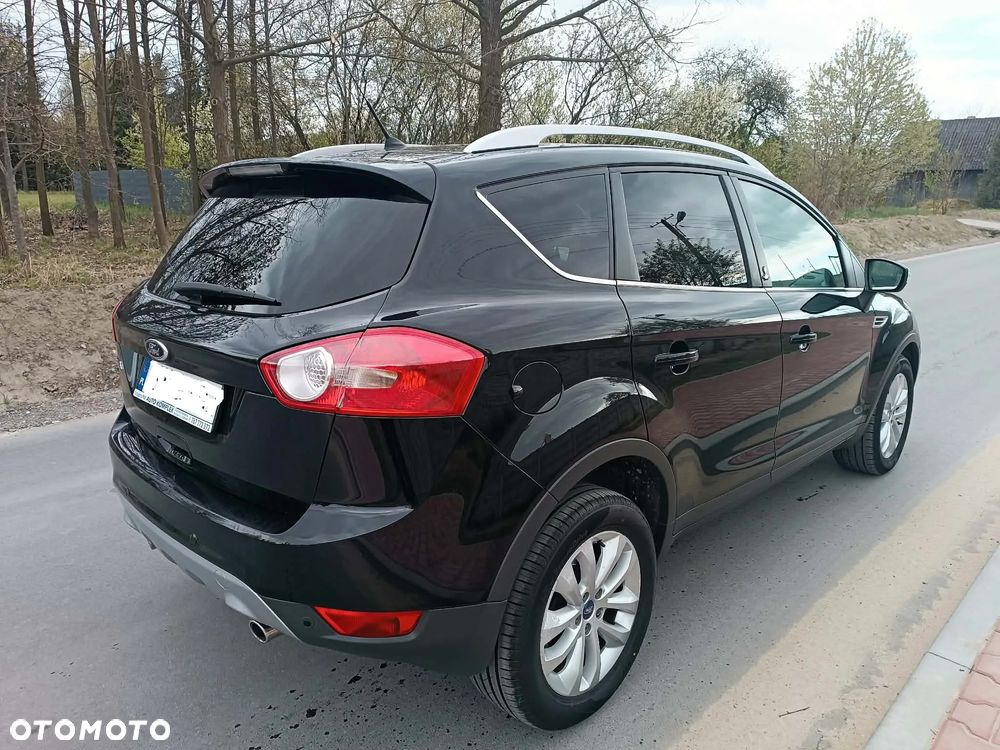 Ford Kuga 2.0 TDCi 2x4 Champions Edition - 3