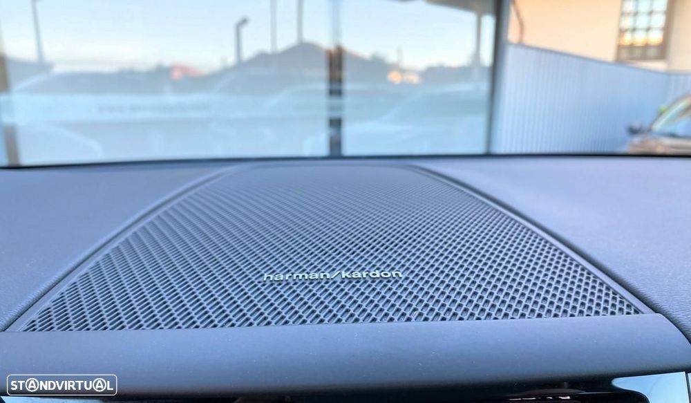 Volvo XC 60 2.0 T6 PHEV Inscription AWD - 26