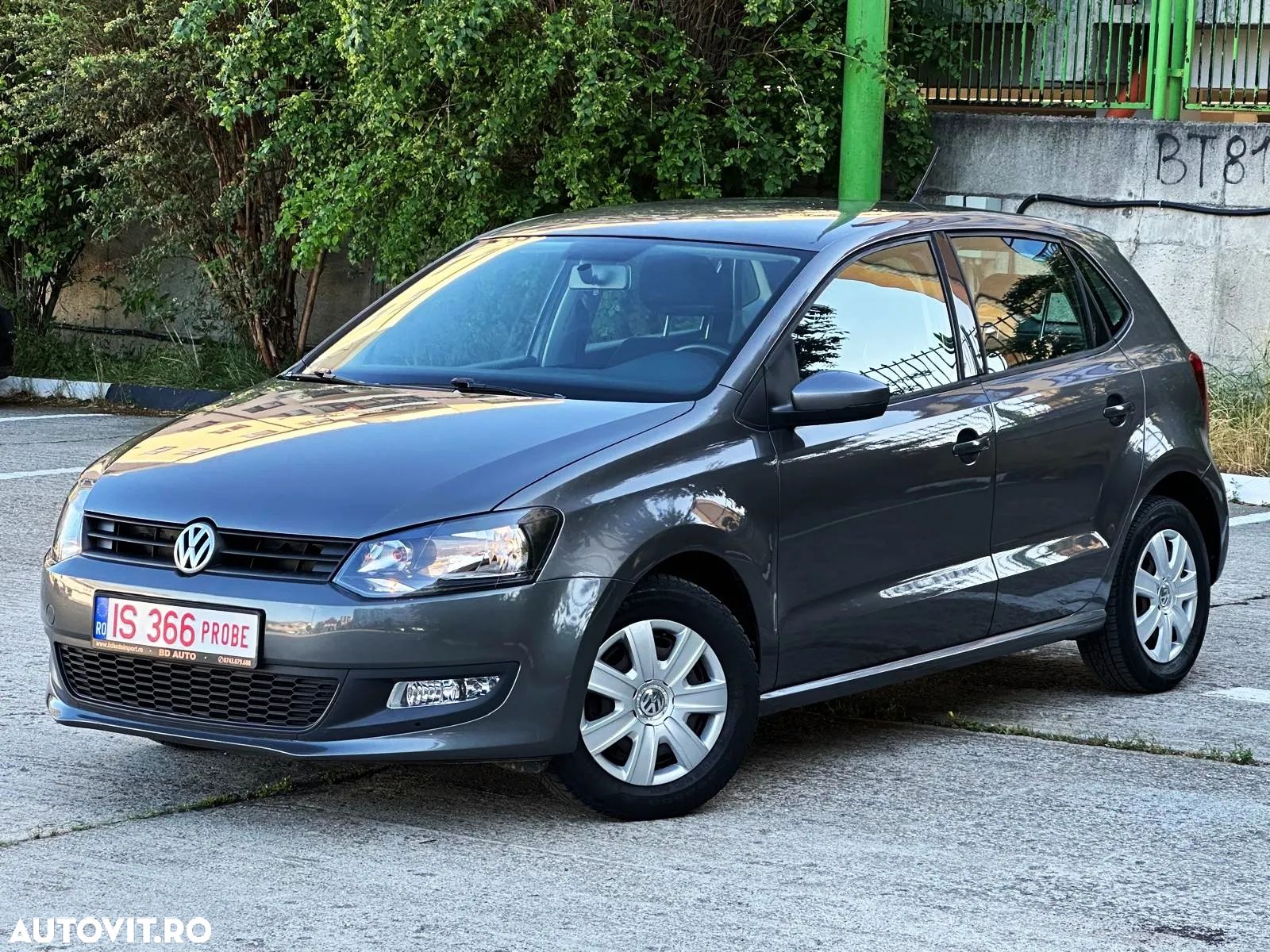 Volkswagen Polo 1.2 Comfortline - 1
