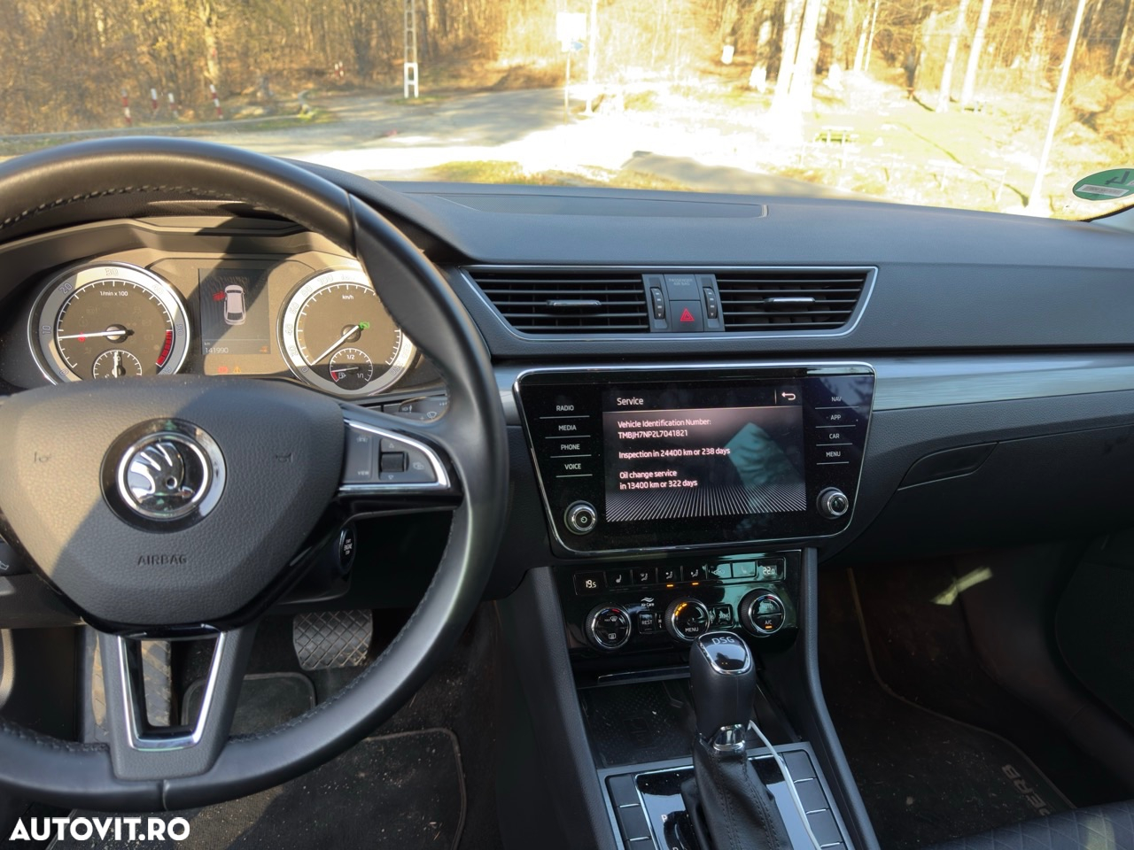 Skoda Superb Combi 2.0 TDI DSG Ambition - 10