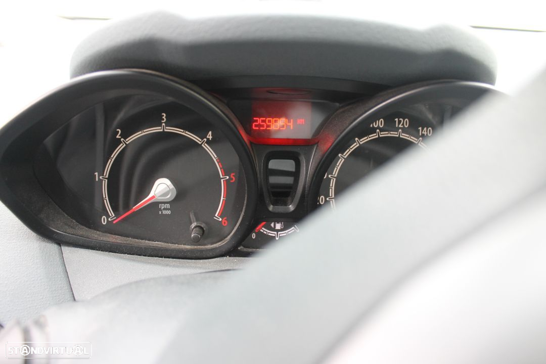 Ford Fiesta de 2011 - 8
