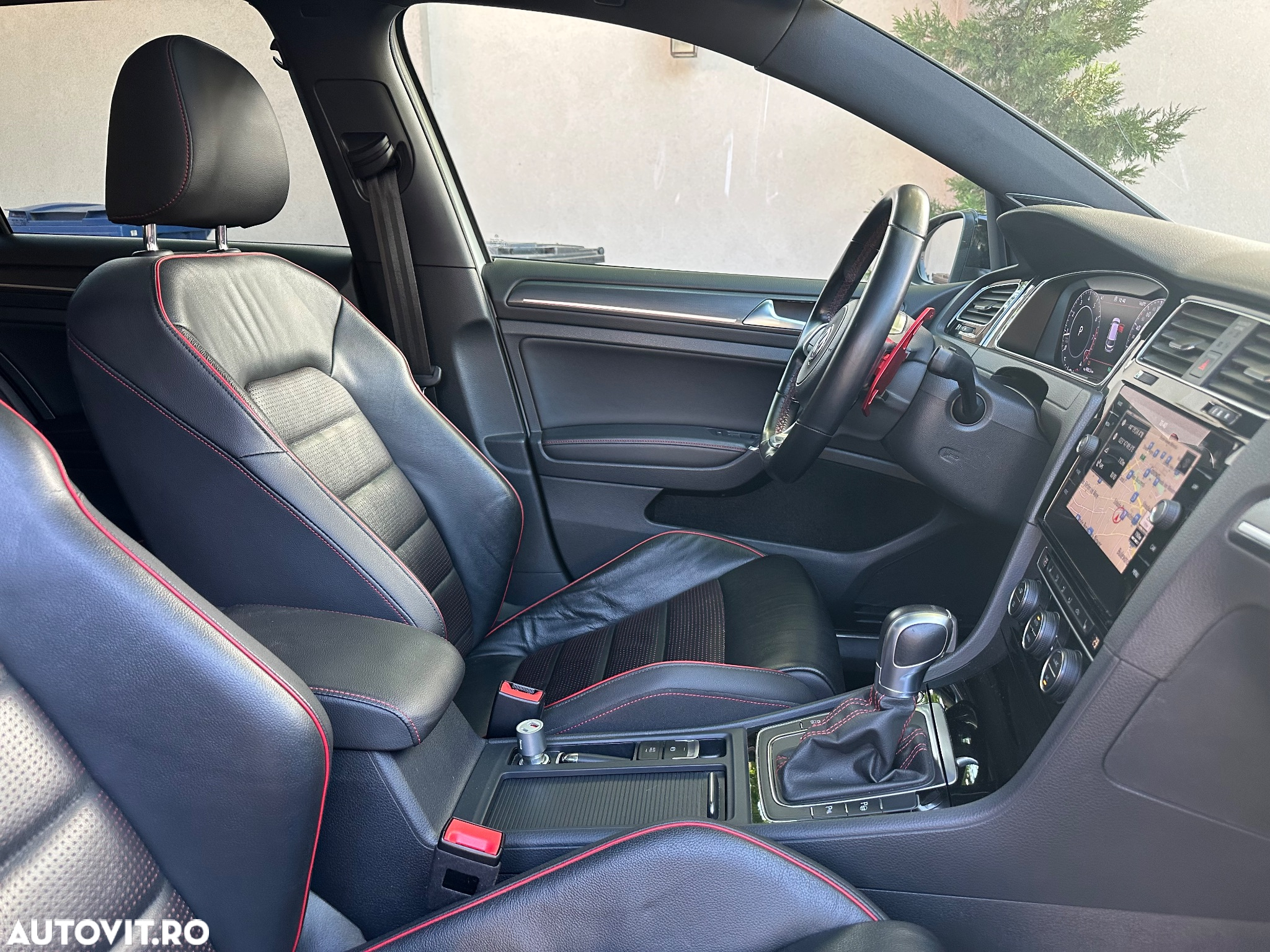Volkswagen Golf 2.0 TSI DSG GTI Performance - 18