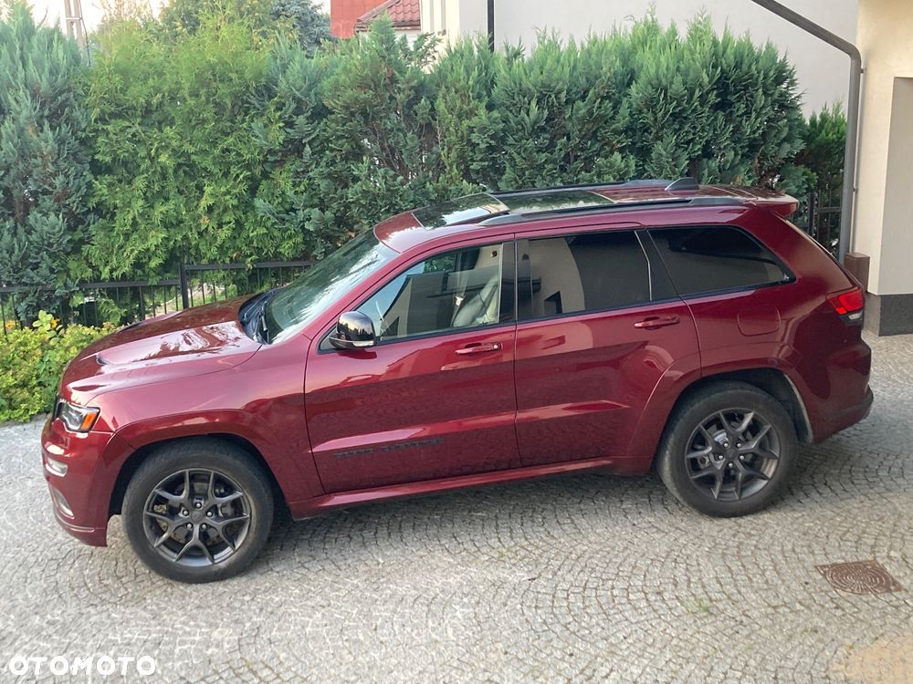 Jeep Grand Cherokee - 36