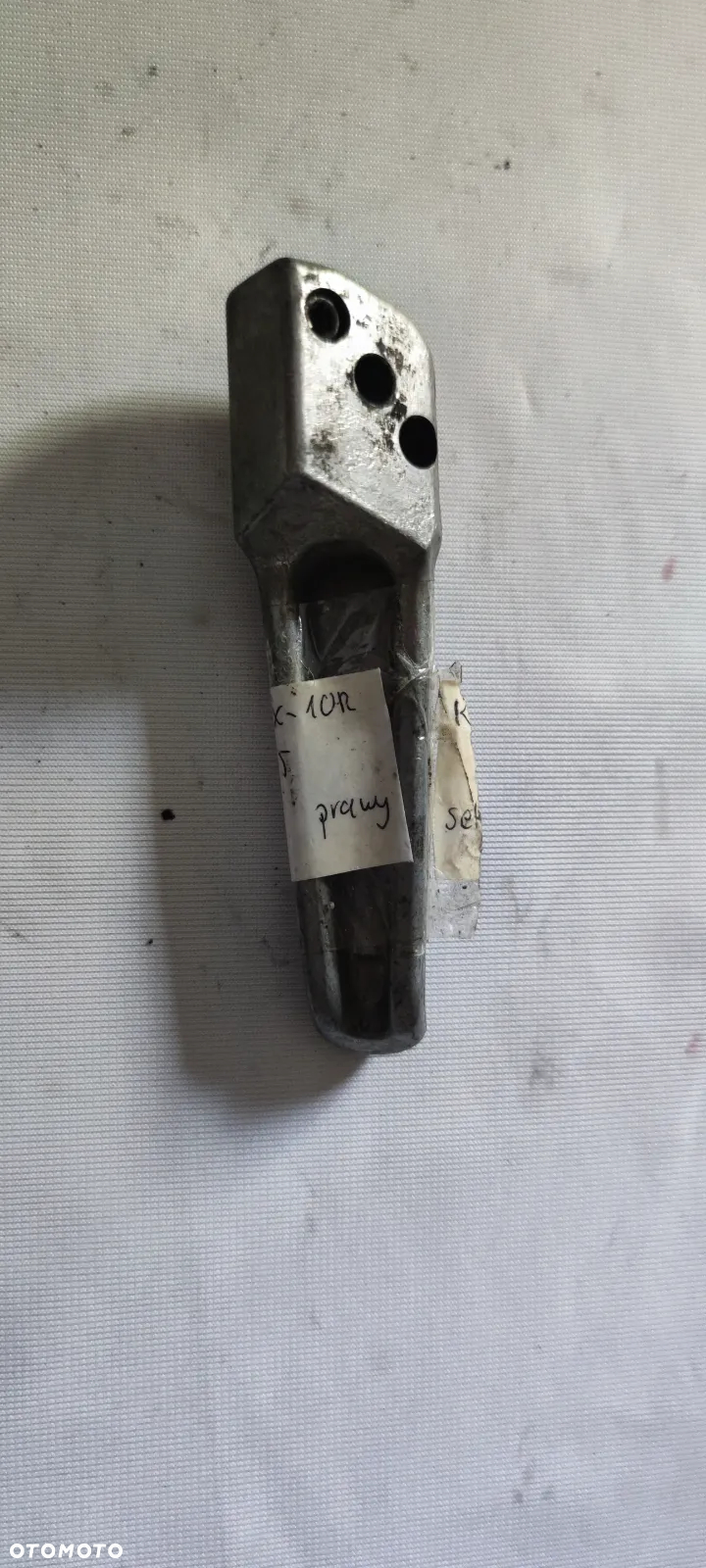 * KAWASAKI ZX-10R 2004 2005 podnóżek pasażera prawy #1 - 2