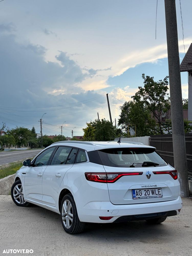 Renault Megane ENERGY dCi Zen - 9
