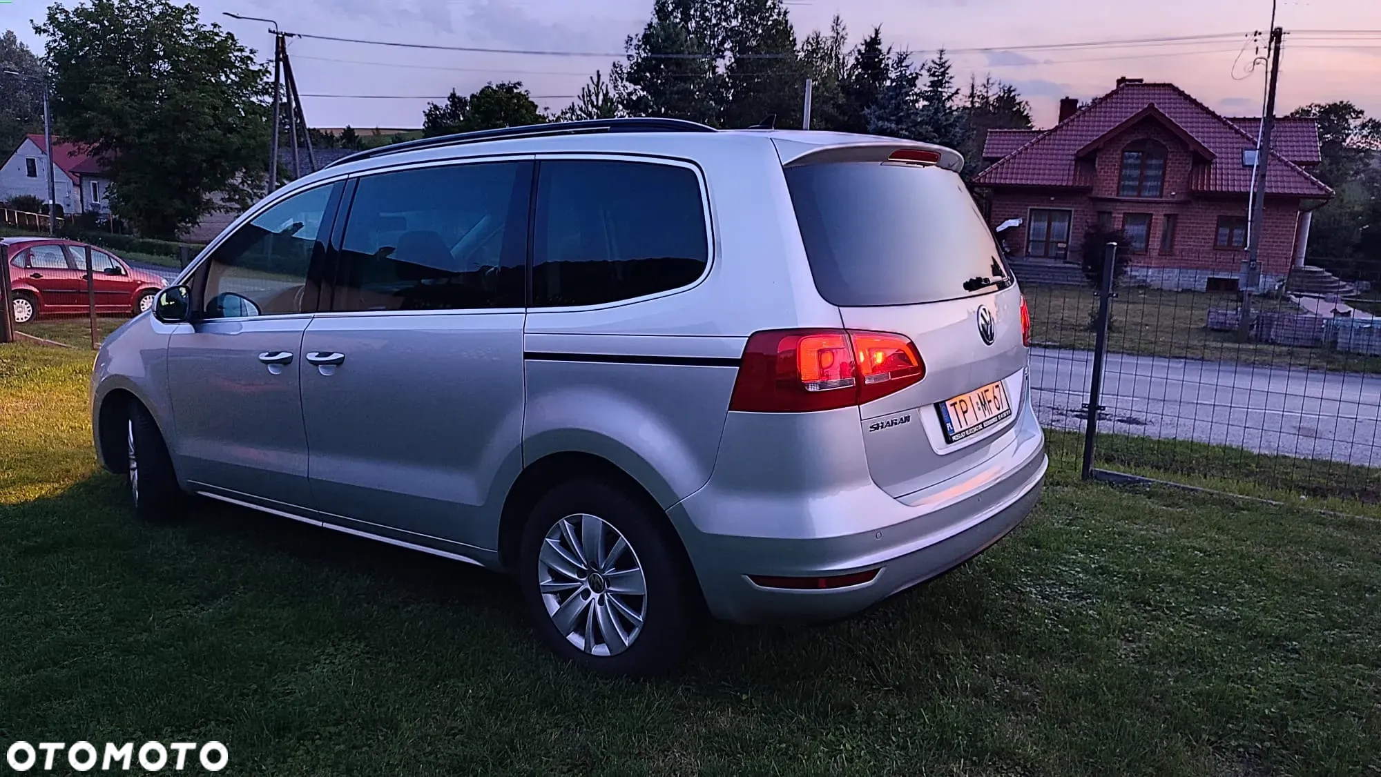 Volkswagen Sharan 2.0 TDI BlueMotion Technology Highline - 16