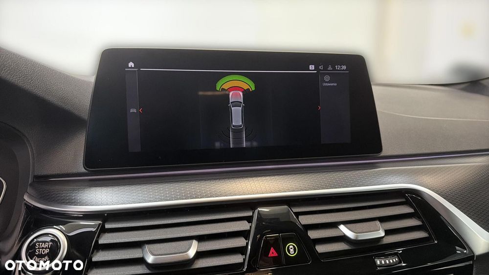 BMW Seria 5 520d xDrive M Sport sport - 29
