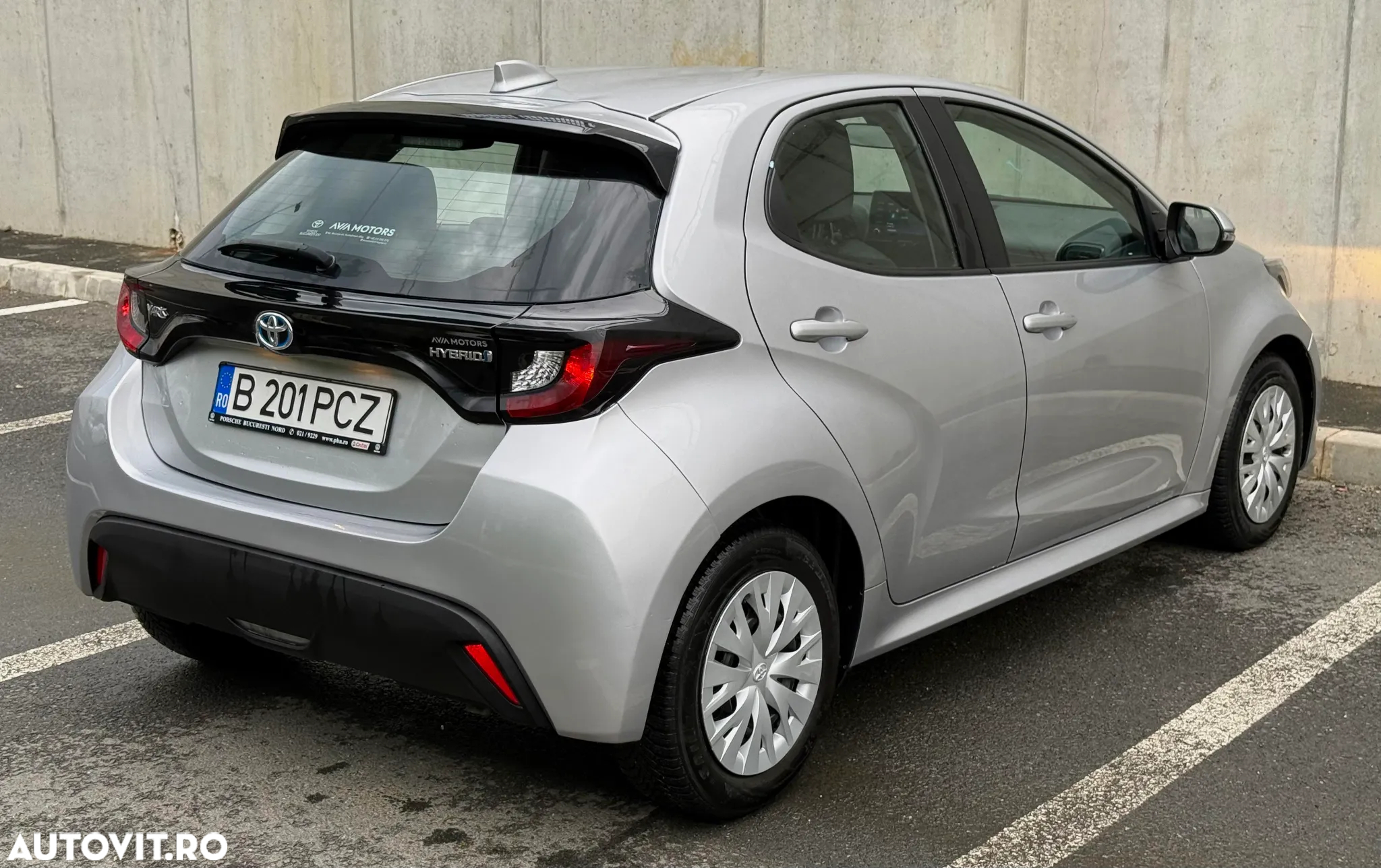 Toyota Yaris 1.5 VVT-i HSD Dynamic - 3