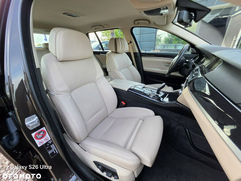 BMW Seria 5 535d xDrive - 29