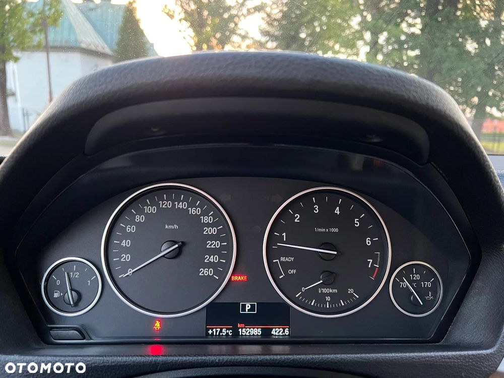 BMW Seria 3 320i - 16