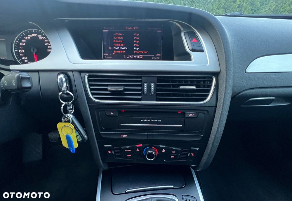 Audi A4 Limousine - 15