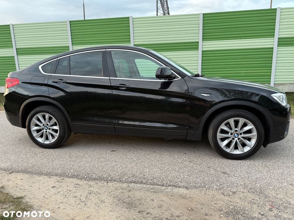 BMW X4 xDrive20d xLine - 3