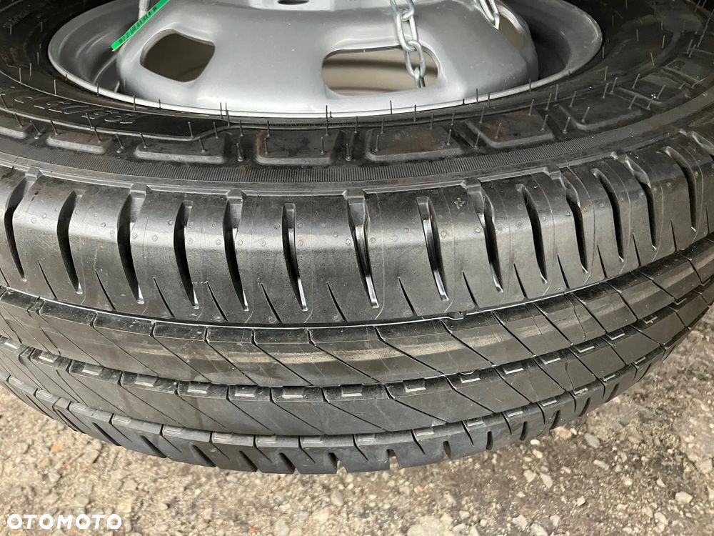 Iveco 3.0 Daily 35C18 kontener winda hak 25r Navi - 3