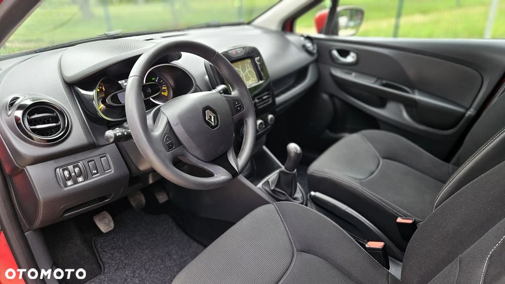 Renault Clio TCe 90 Limited - 26