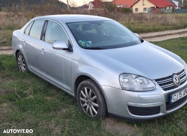 Volkswagen Jetta 1.9 TDI Comfortline - 5