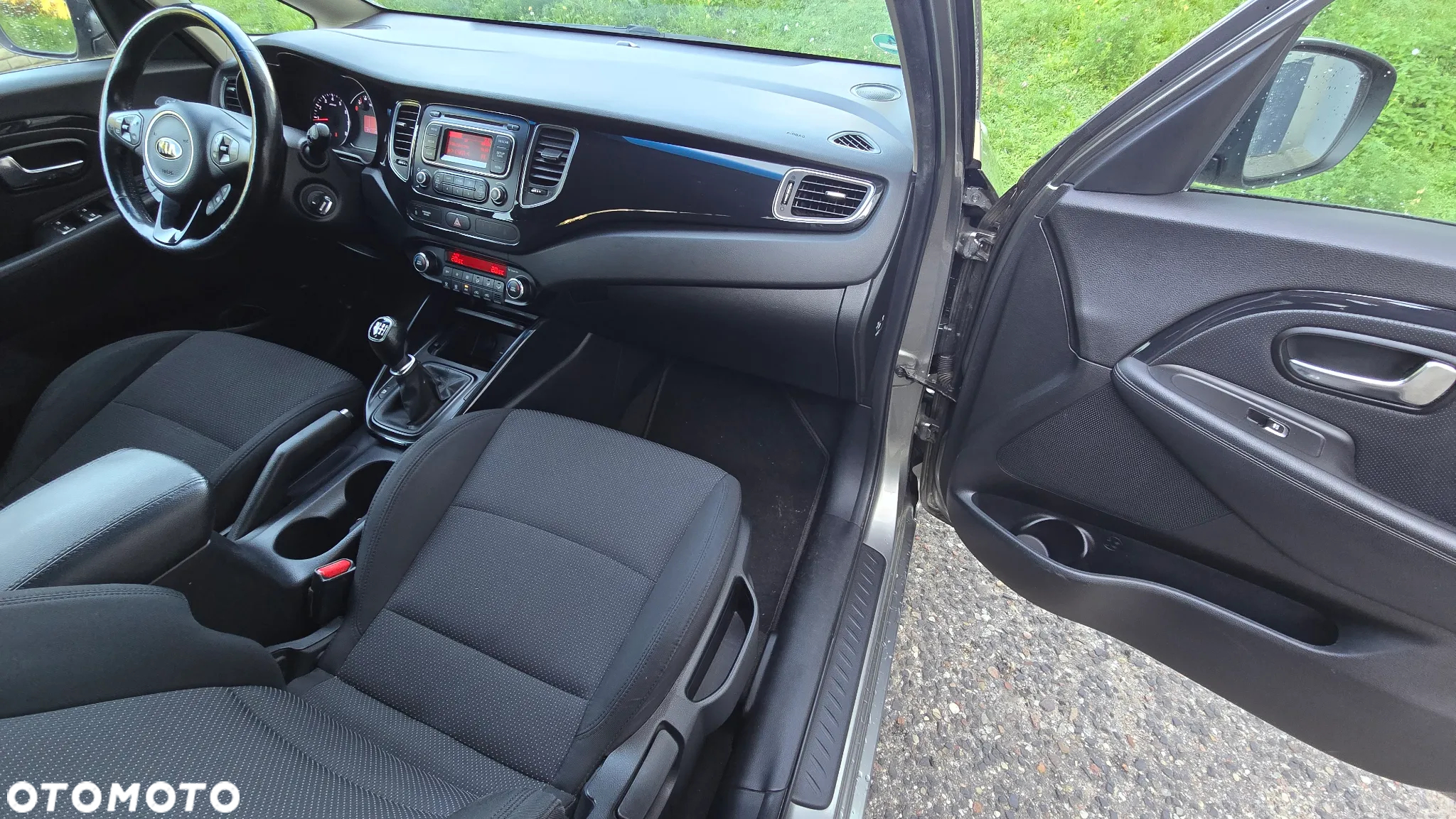 Kia Carens 1.6 GDI Edition 7 - 19