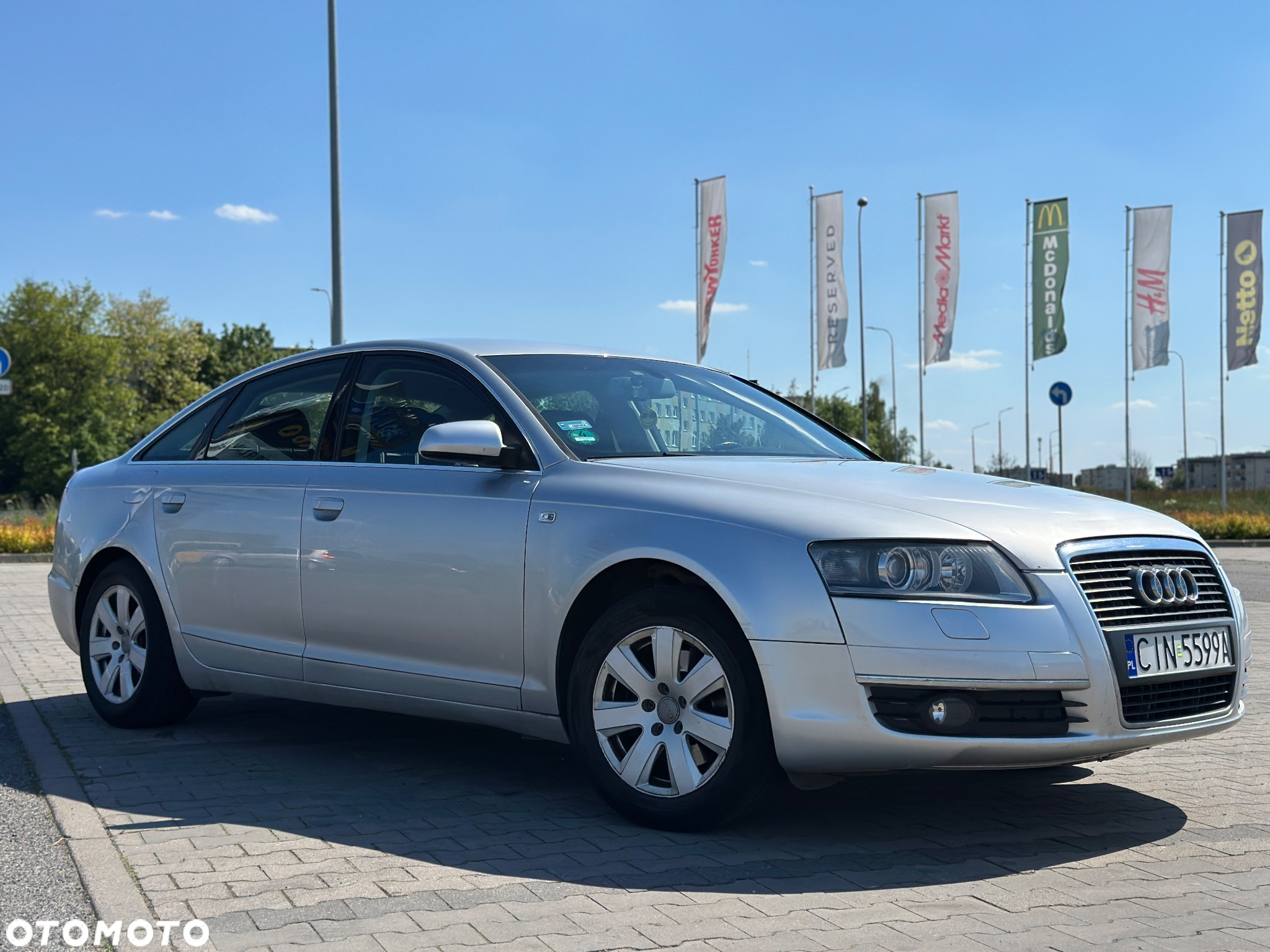 Audi A6 2.4 - 6
