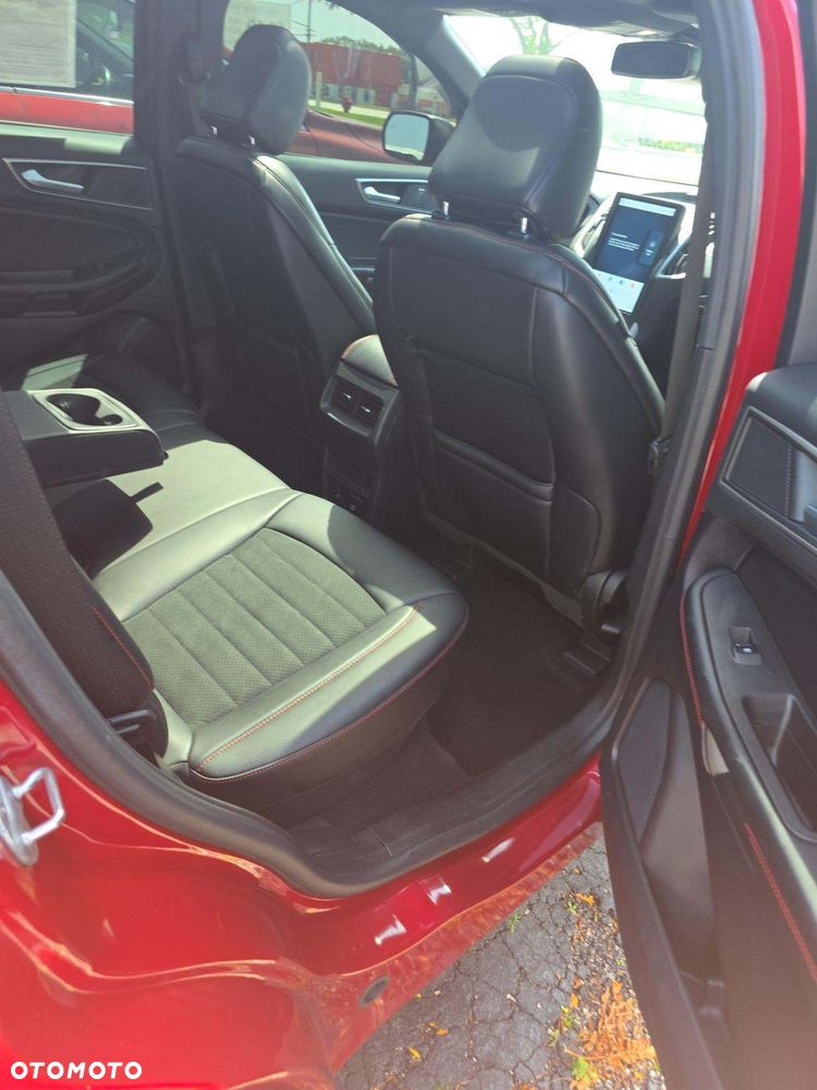 Ford Edge - 8