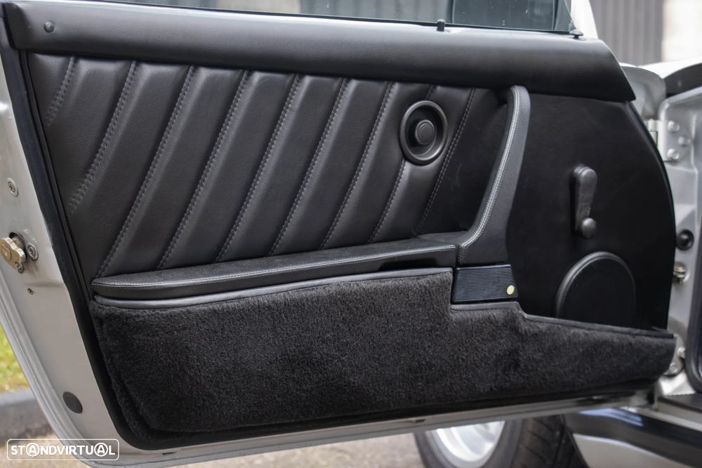 Porsche 911 Série G - 34