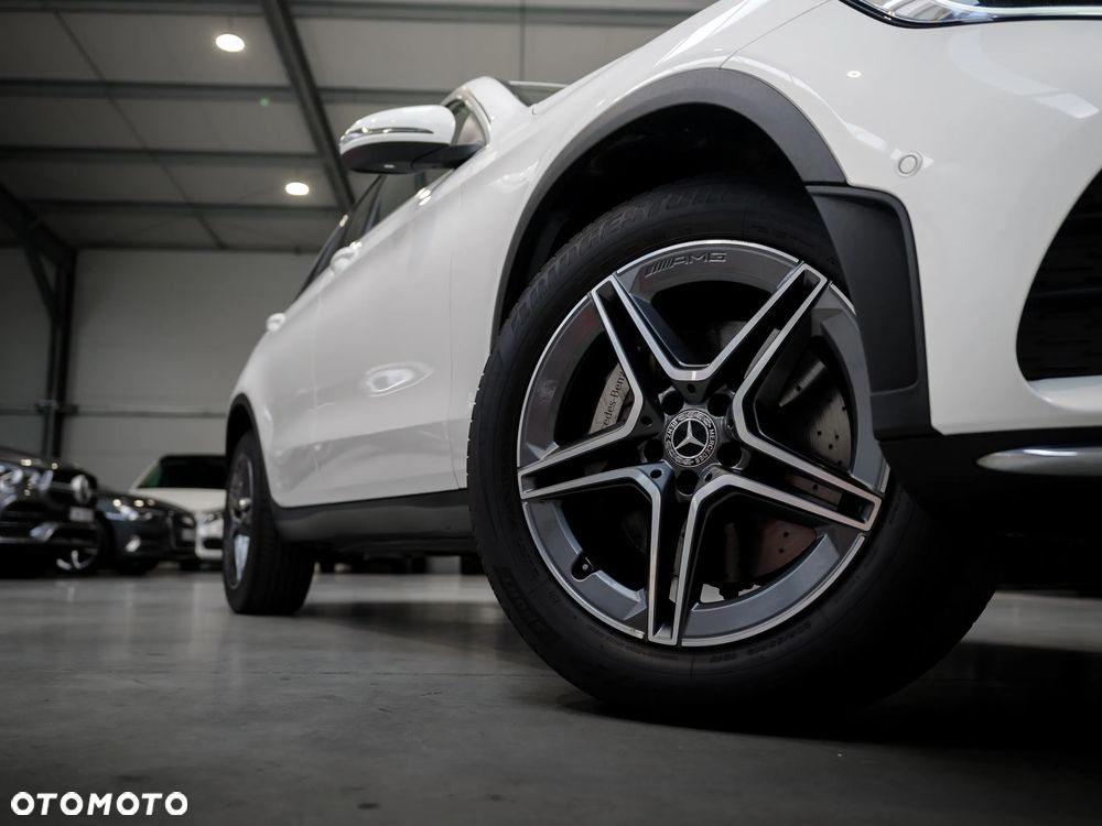 Mercedes-Benz GLC 200 d 4Matic 9G-TRONIC AMG Line - 14
