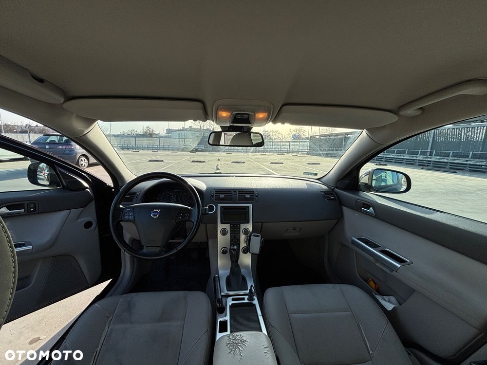 Volvo V50 2.0D Momentum - 14