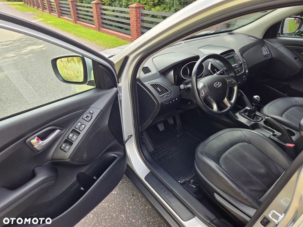 Hyundai ix35 2.0 CRDi 4WD Premium - 9