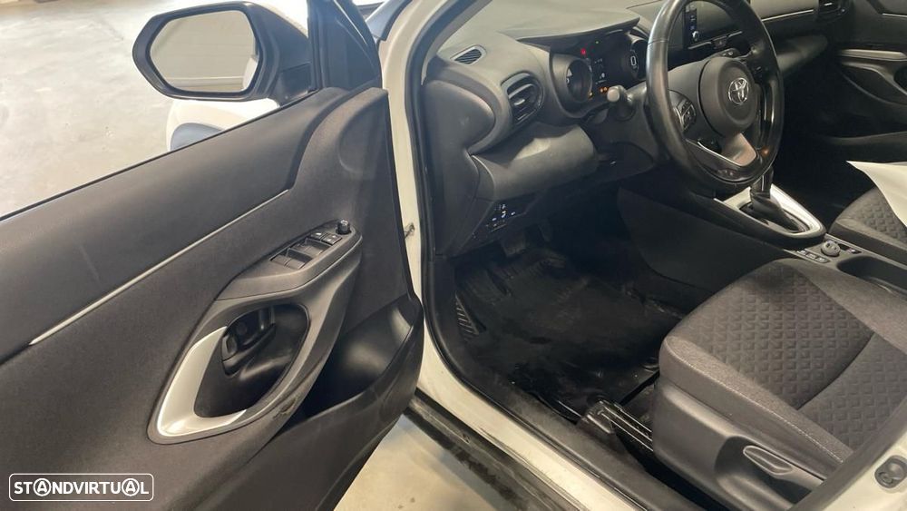 Toyota Yaris Cross 1.5 HDF Comfort - 5