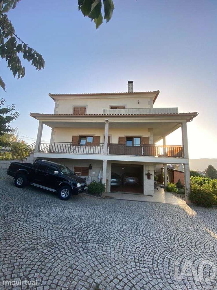Casa de Campo T4 em Folhadela de 459,00 m2 - Grande imagem: 3/30