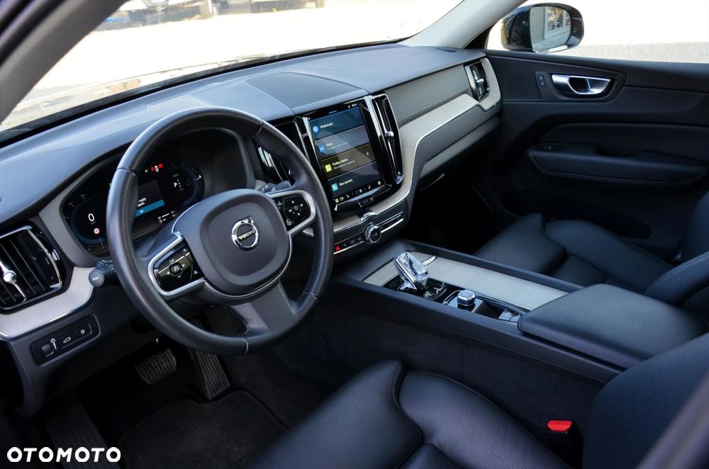Volvo XC 60 T6 Plug-In Hybrid AWD Inscription - 11