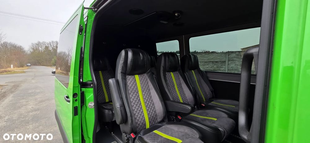 Mercedes-Benz Sprinter 907.221 - 12