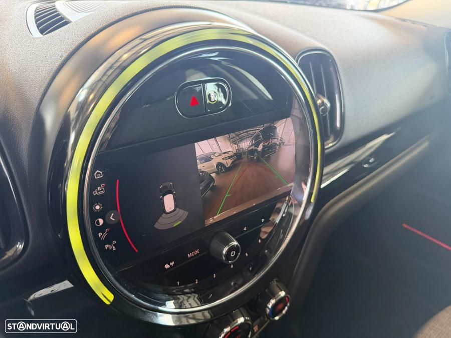 MINI Countryman Cooper SE ALL4 Auto - 12