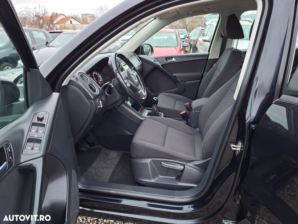 Volkswagen Tiguan - 13