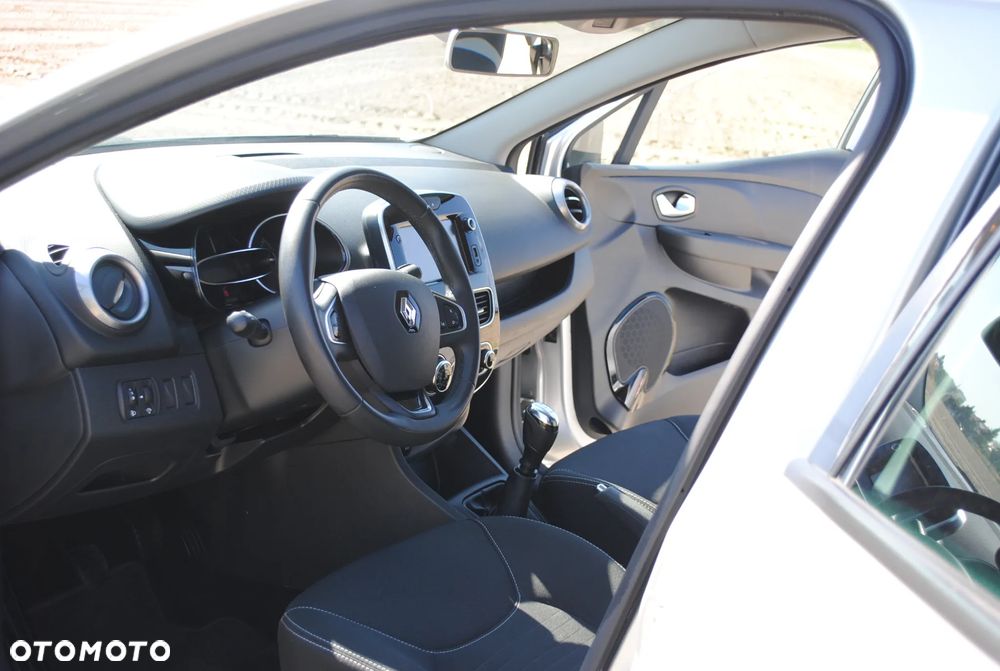 Renault Clio 1.2 16V 75 LIMITED - 7