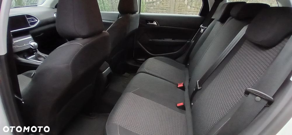 Peugeot 308 1.6 BlueHDi Active S&S - 15